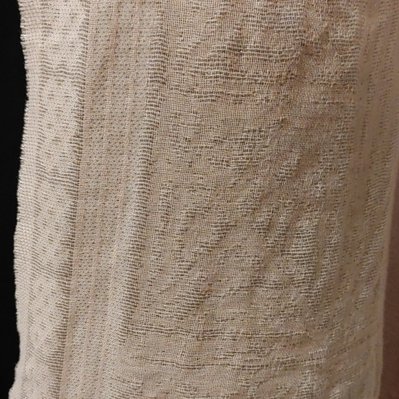 Badgley Mischka Paisley Texture Wrap - Picture 4 of 7